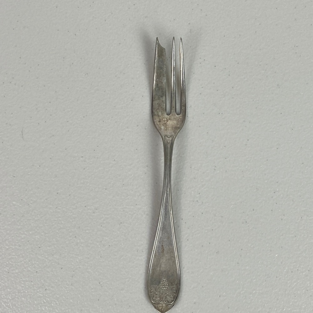 VTG S.H.M. & Co. Grape Motif Silver Plate Cocktail Pickle Fork Silver 6"